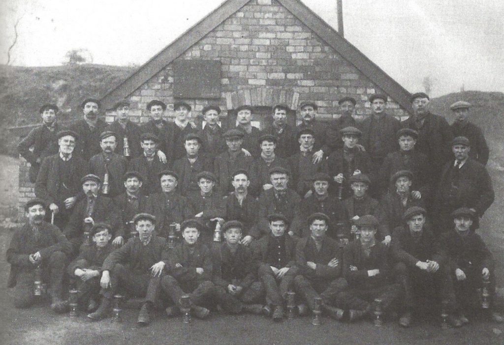 Hauliers of Cwrt-y-Bettws colliery 1913.
