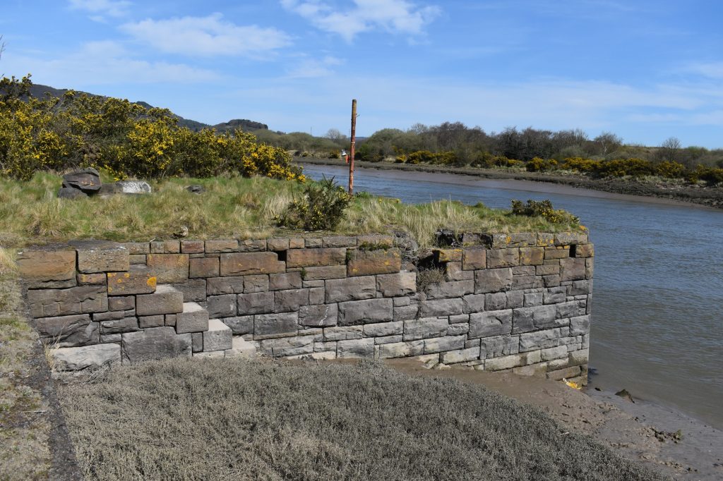 A floating dock on the River Neath.