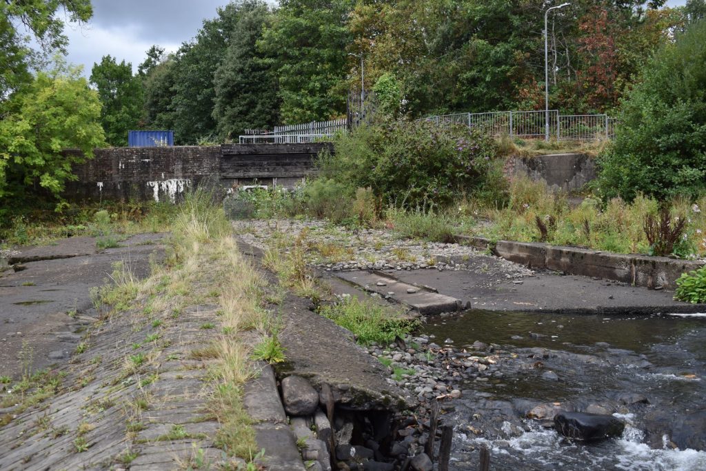 The Tennant Canal supply Weir at the sluice gates controlled by Natural Recources Wales.